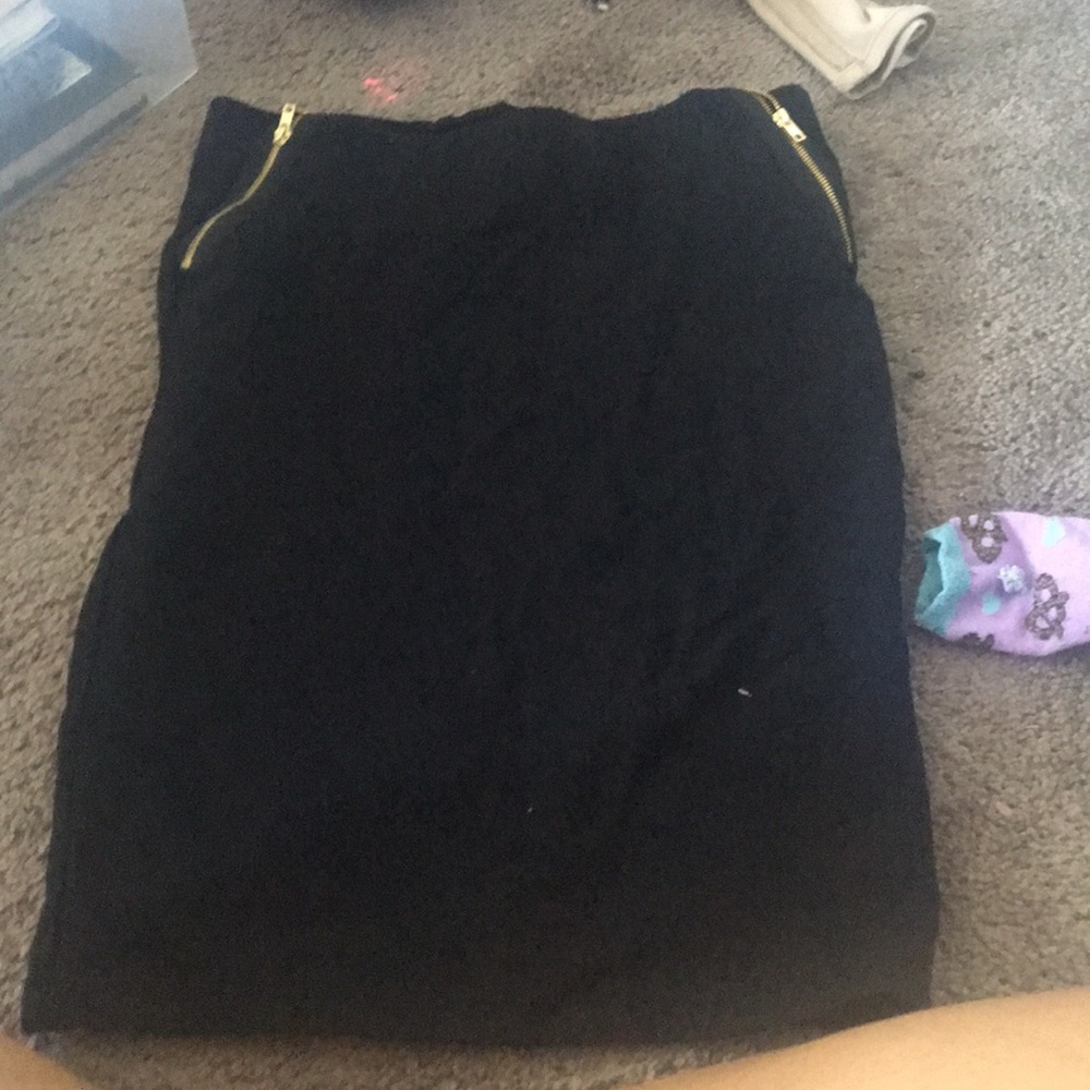 Black skirt